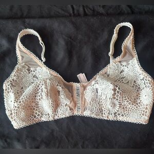Victorias Secret dream angels embroider floral white and nude bralette size M